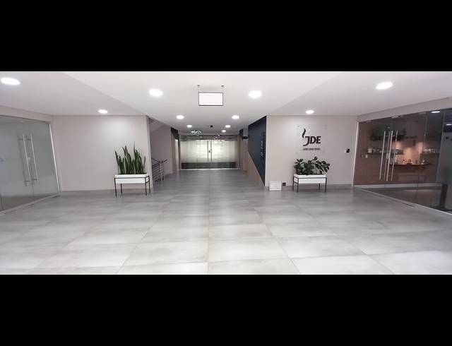 406M² OFFICE TO LET IN WOODMEAD